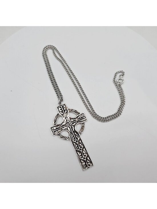 Unbranded Jewelry - Celtic Cross Pendant Necklace Silver-Tone Chain Intricate Detailing